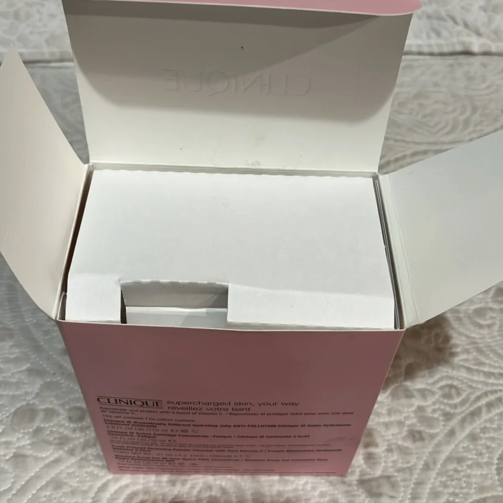 Clinique supercharged‎ skin your way set, new